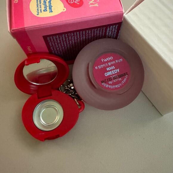 Fwee Blurry Pudding Pot - RD05 GREEDY + Red Keyring/Keychain - Picture 2 of 9